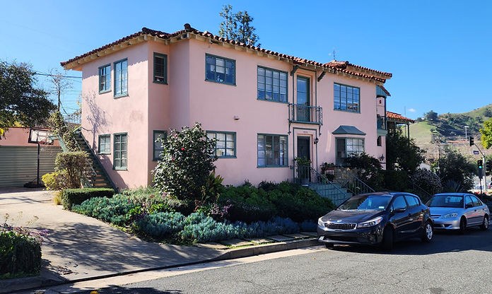 1762 N Verdugo Rd property thumbnail