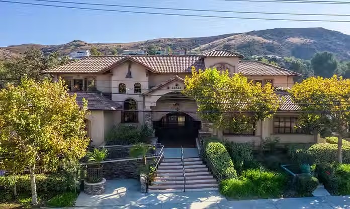 Agoura Hills commercial property